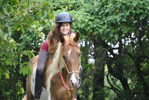 Smiling Horses Sierra & Smiling Girl barebacking