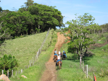 horseback riding in Monteverde Costa Rica